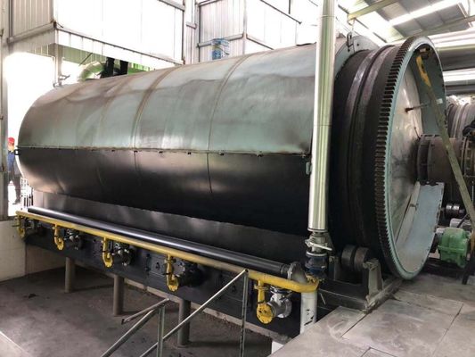 380V/50HZの電圧と20〜30トンの容量を持つ連続タイヤ廃棄物パイロリシス装置