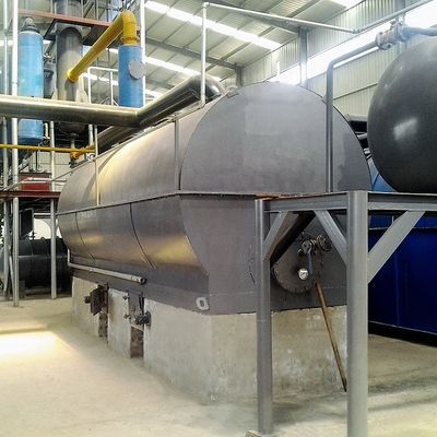 革命 的 な テクノロジー 廃棄 油 の 蒸留 工場 で,ディーゼル と 基礎 油 を 生み出す