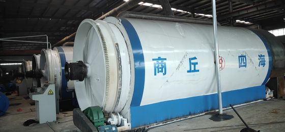 Q245R ボイラー・ステール・リアクター 容量10トンのプラスチック・ディーゼル変換機