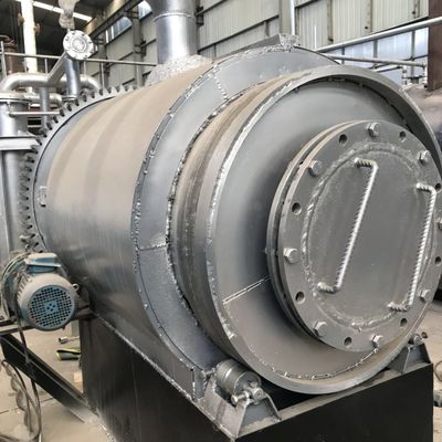 廃棄物プラスチックピロリシス機 高油出力とユーザーフレンドリーな制御パネル