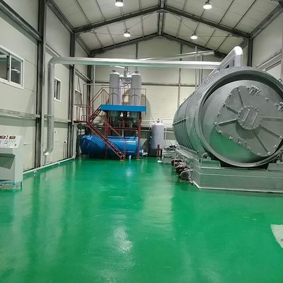 38トンの機械重量 380V電圧のゴムオイルリサイクル生産ライン